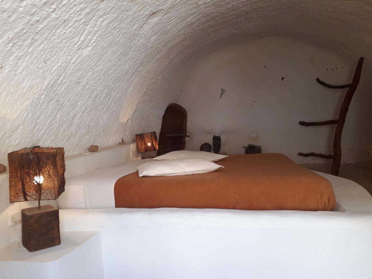 Au Trait D'union Tijma Bed & Breakfast